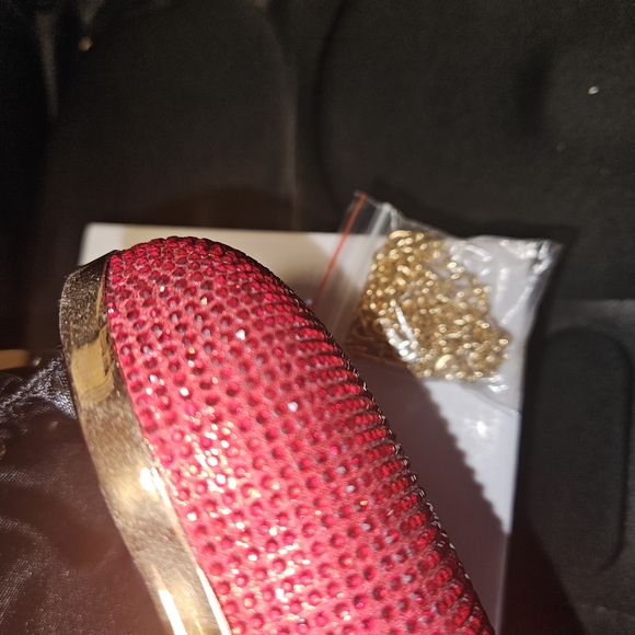 Elegant Red Crystal Clutch - Picture 3 of 3
